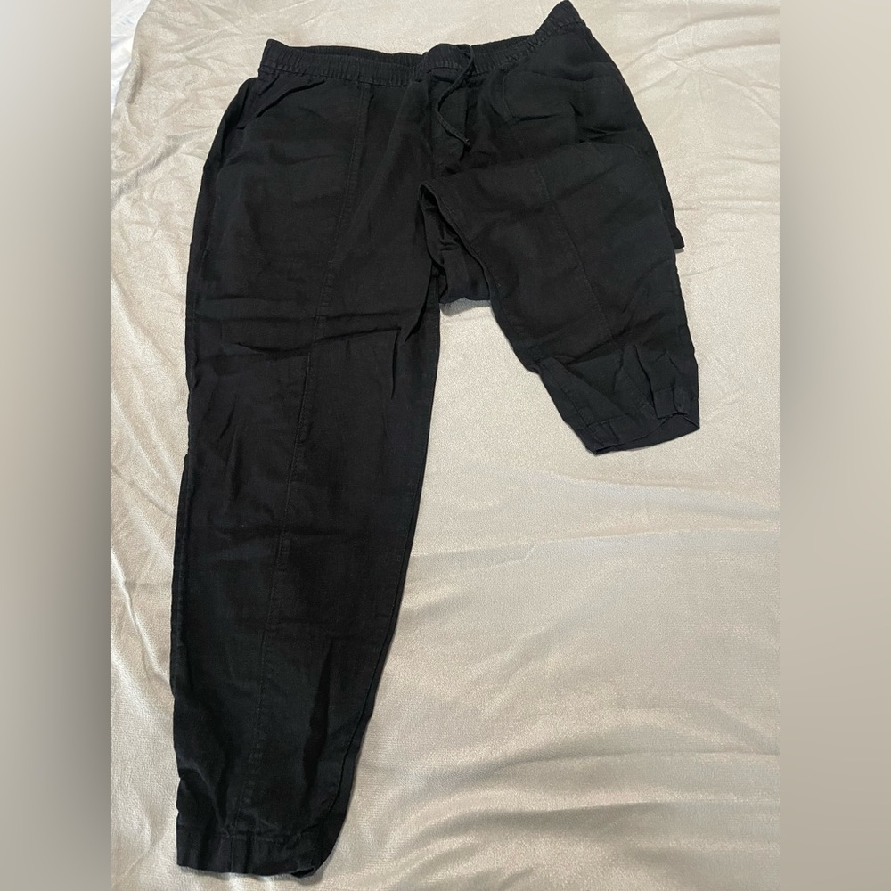 Old Navy Linen Crop pants with slightly tapered bottom